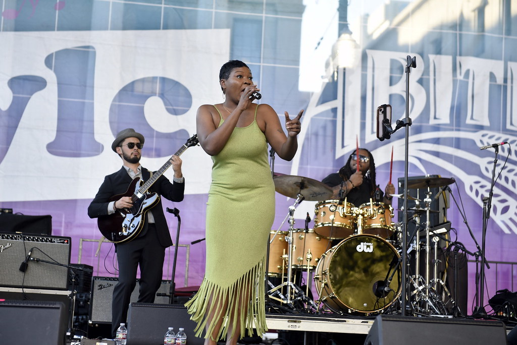 Sierra Green singing live on stage